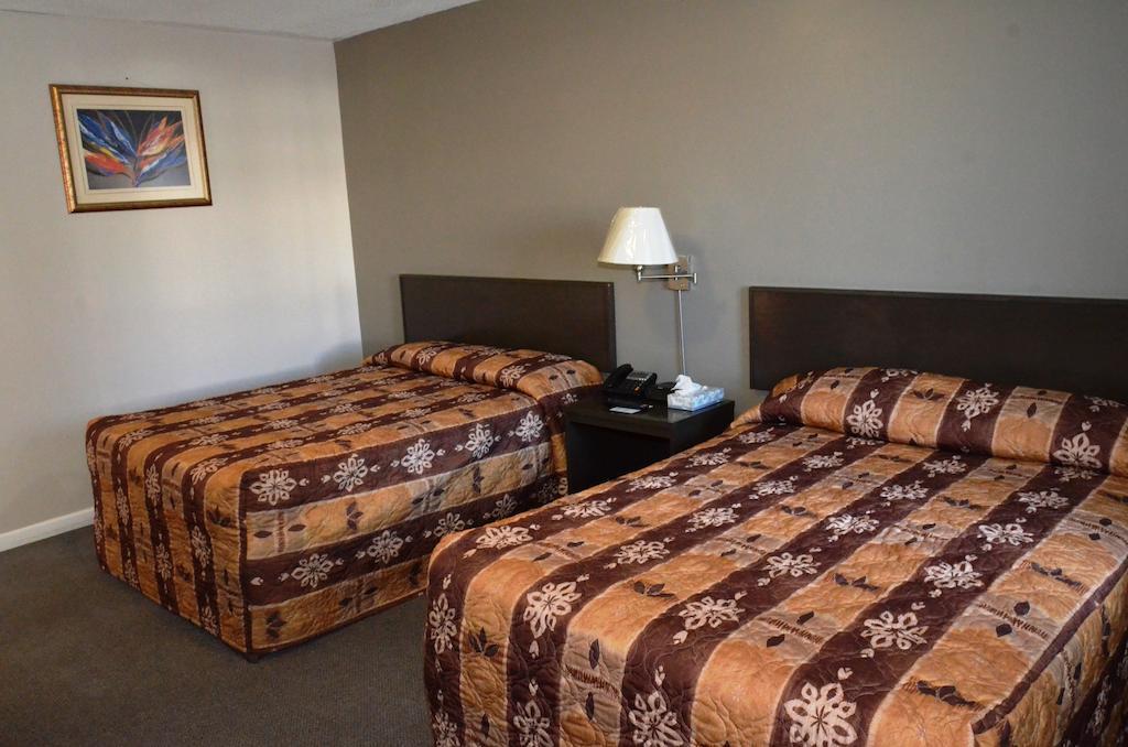 Blue Bell Inn Fort Nelson Kamer foto